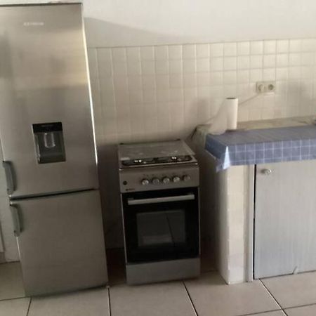 Appartement Dans Propriete Reposante Saint Benoit Ngoại thất bức ảnh